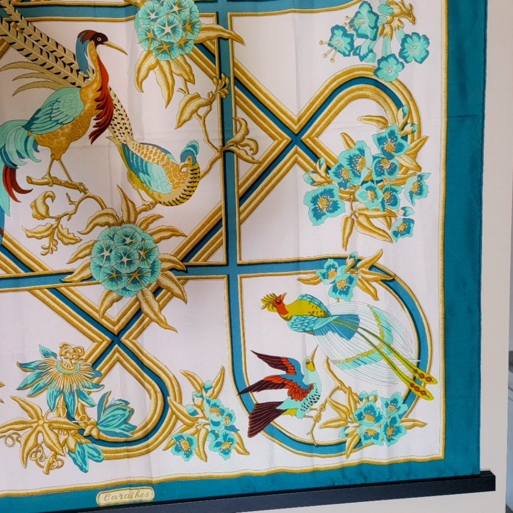 RARE Authentic "Caraíbes" Hermes Silk Scarf birds & floral - Picture 8 of 10